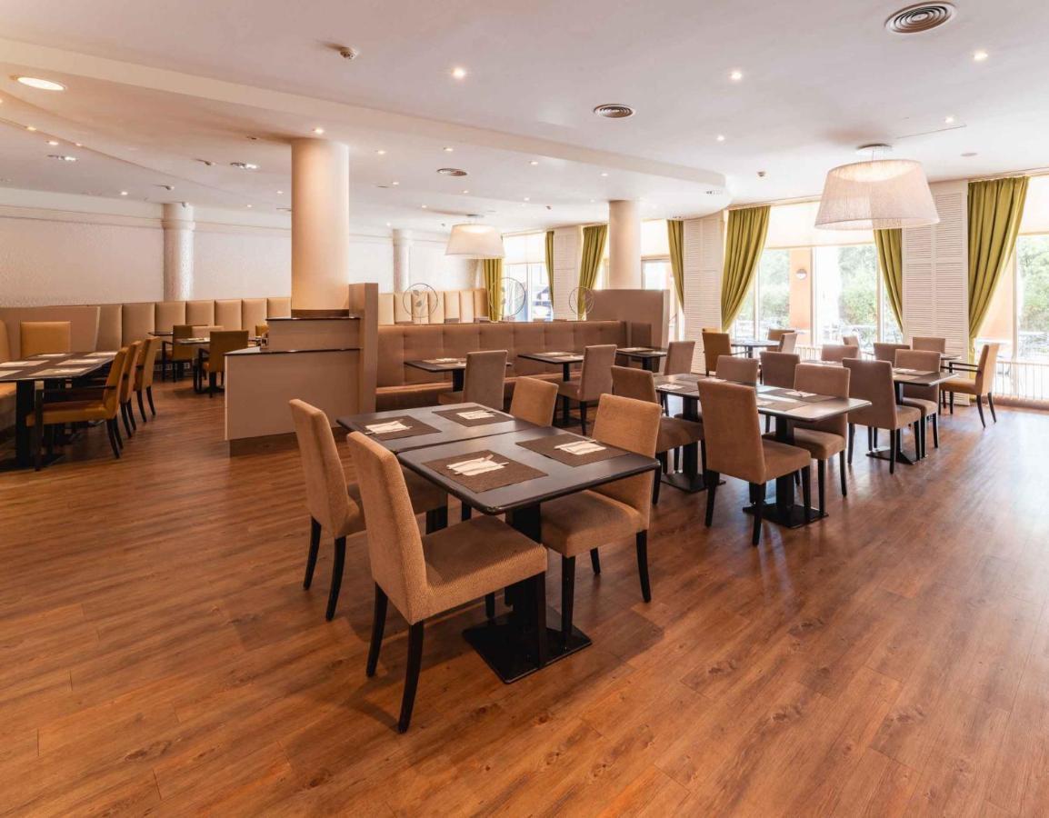 Plaza Premium Wien Bagian luar foto