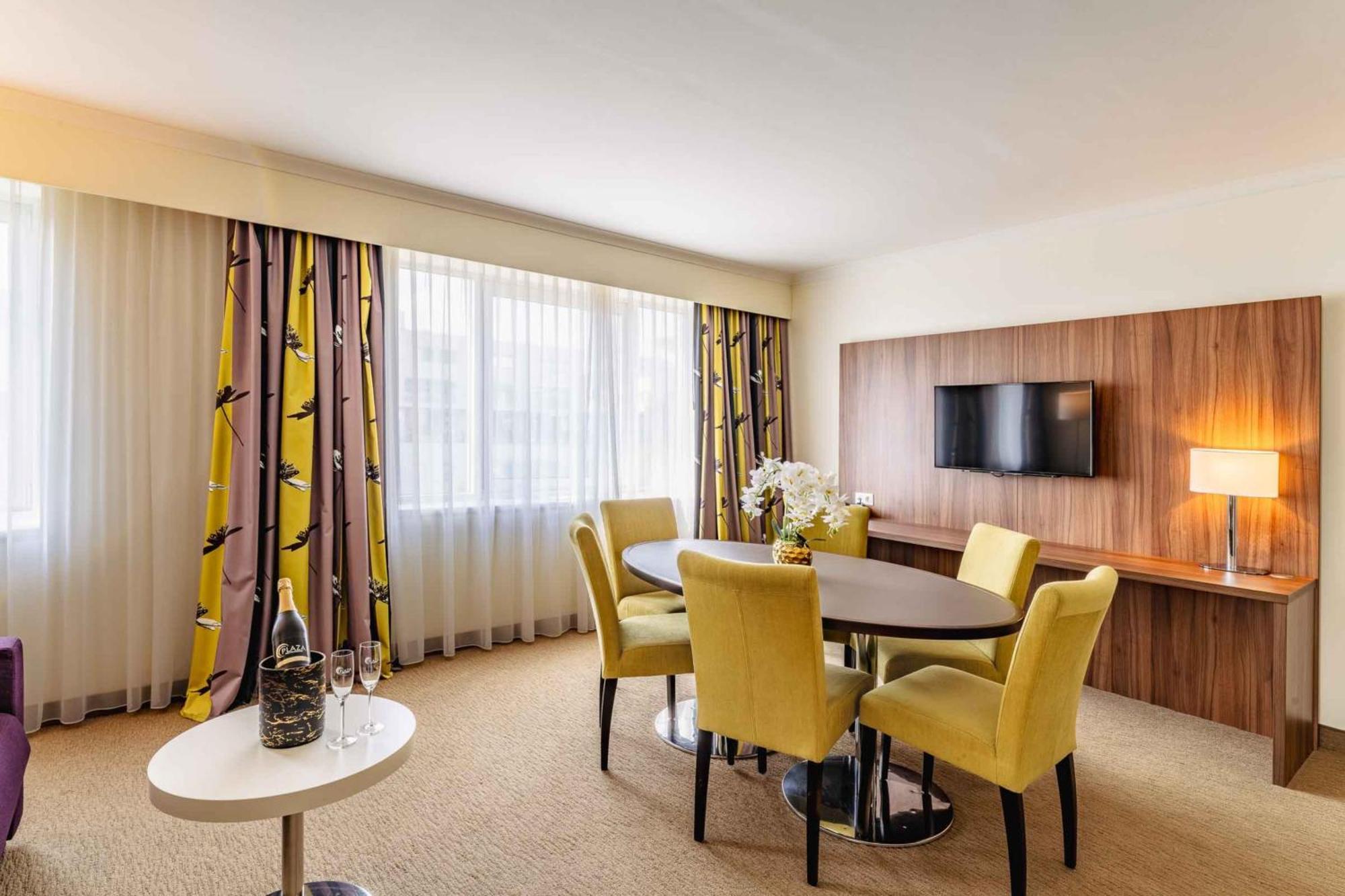 Plaza Premium Wien Bagian luar foto