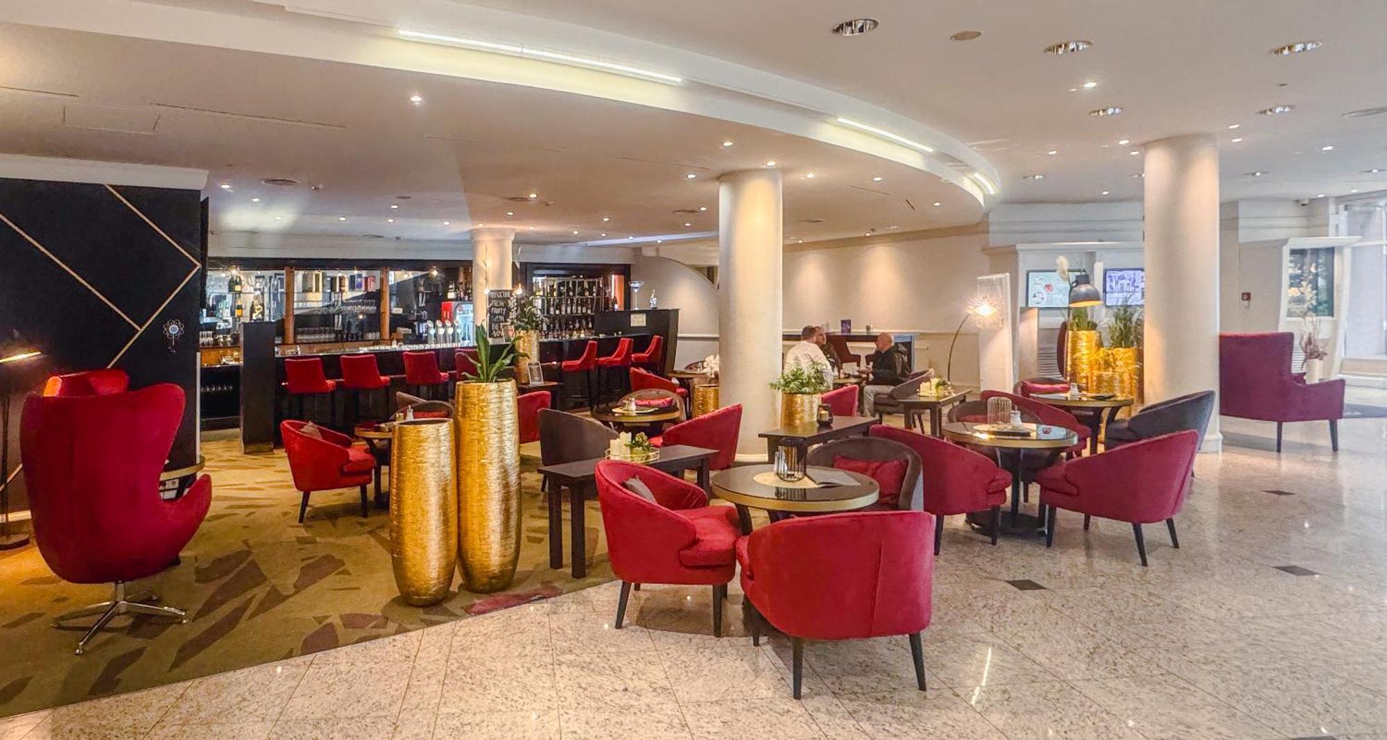Plaza Premium Wien Bagian luar foto